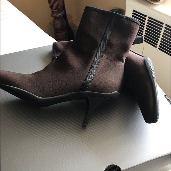 Authentic PRADA Short BOOTS  in Box Size 38 - Picture 3 of 8